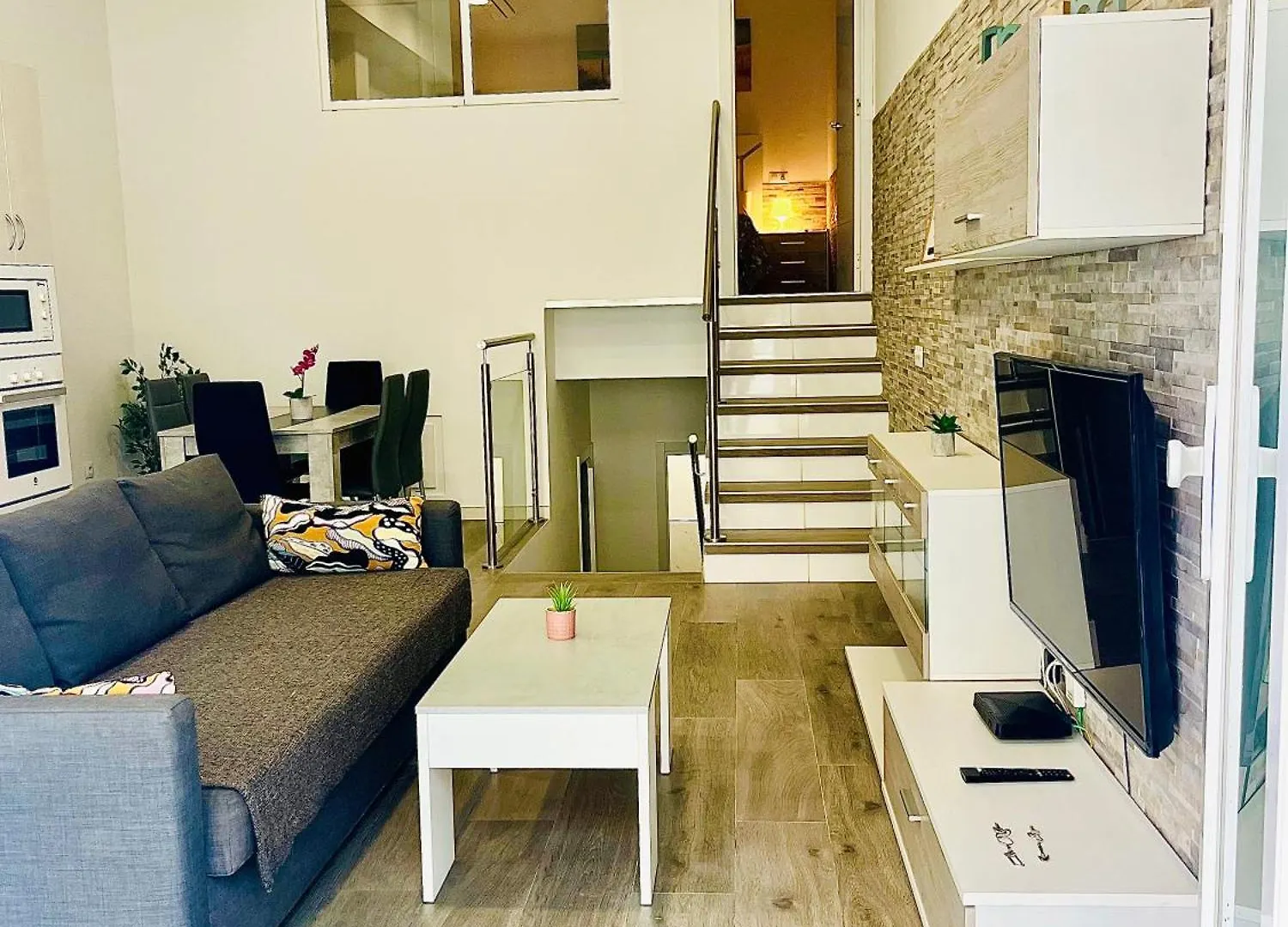 Luxury Carihuela Beach Torremolinos Apartment