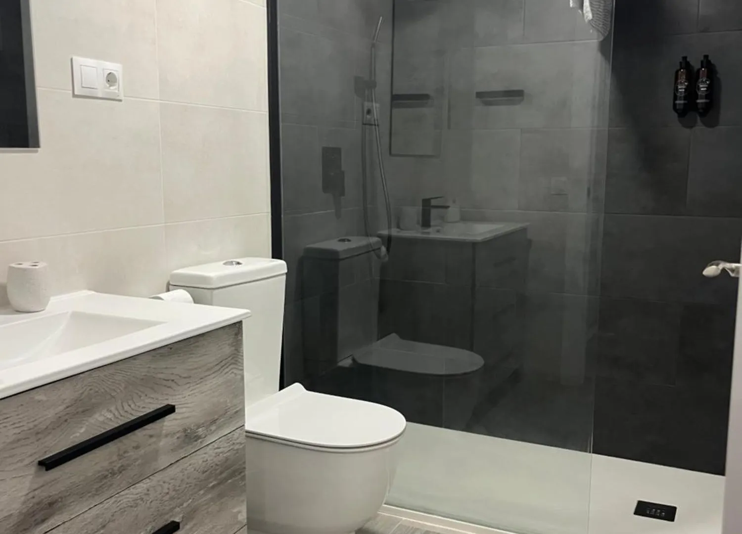 Luxury Carihuela Beach Torremolinos Apartment